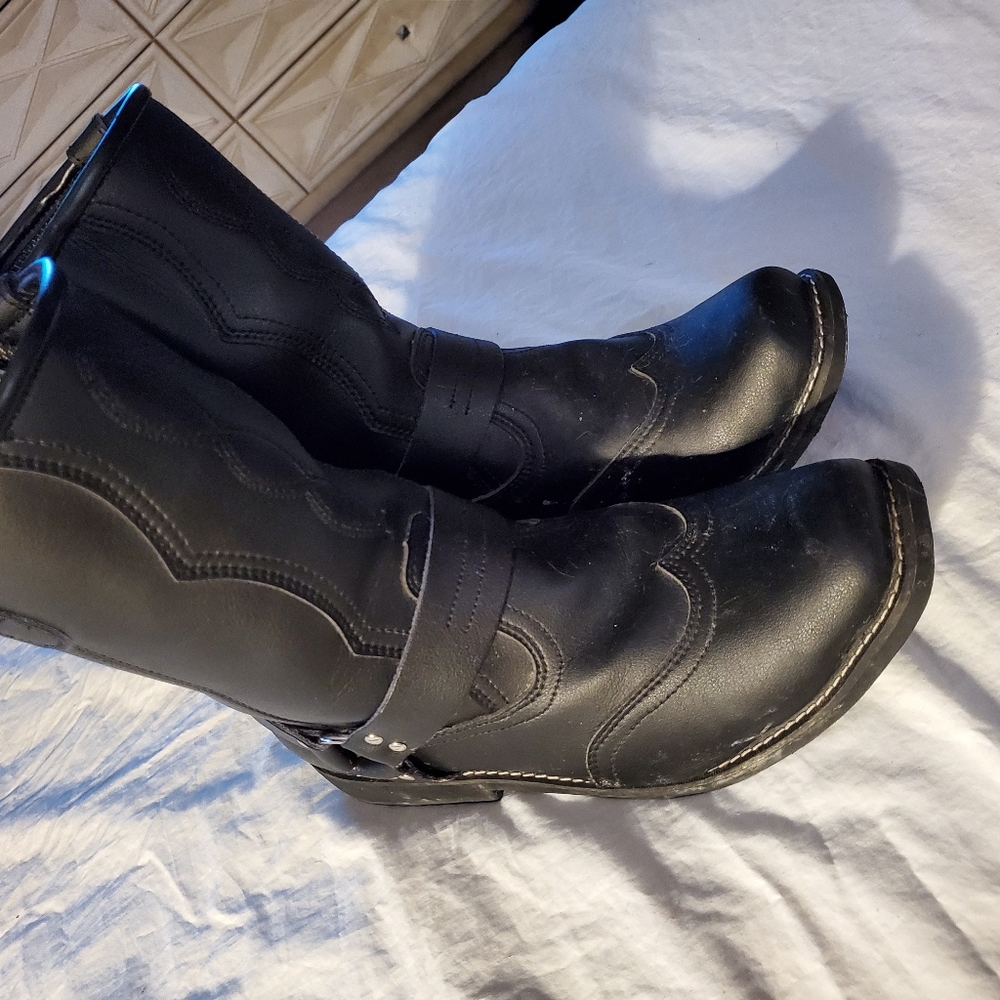 BILT mens slip on